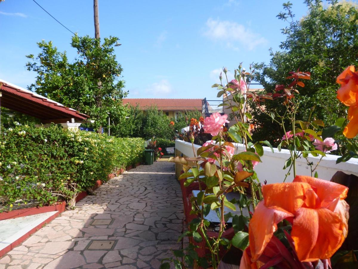 Kostas Apartments & Studios Айос-Єорйос-Пагон Екстер'єр фото