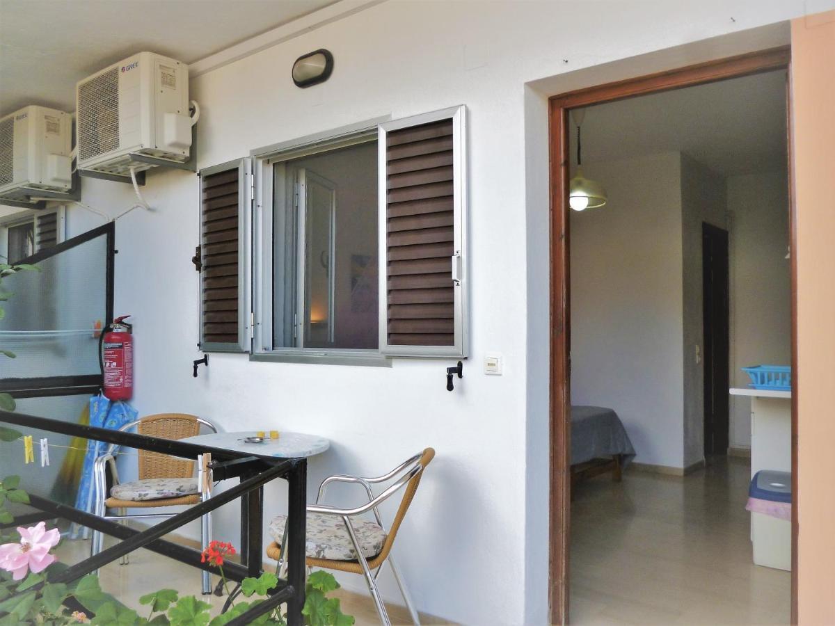 Kostas Apartments & Studios Айос-Єорйос-Пагон Екстер'єр фото